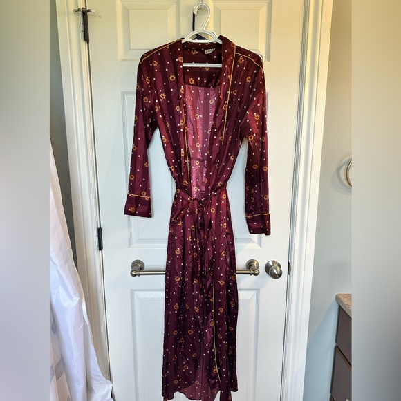 Free People Intimately Pajama Party Robe Wine Combo Long Silky Tie Sash - Picture 8 of 8